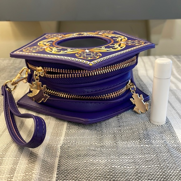 Harry Potter Chocolate Frog Bag from LitJoy - Picture 4 of 4